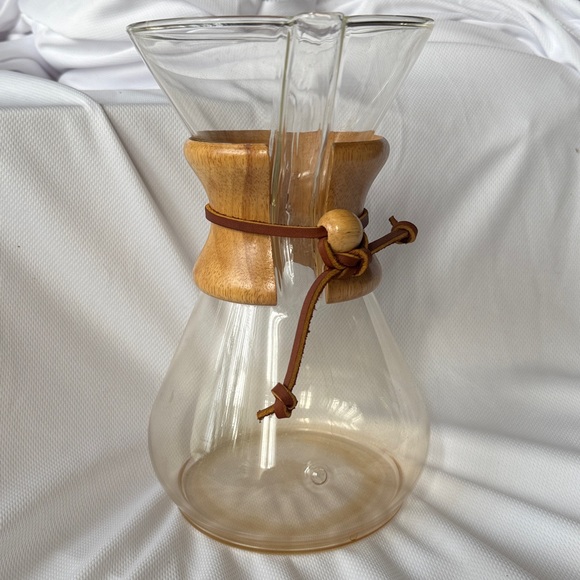 Chemex Glass Coffeemaker with Wooden Collar - Picture 3 of 3